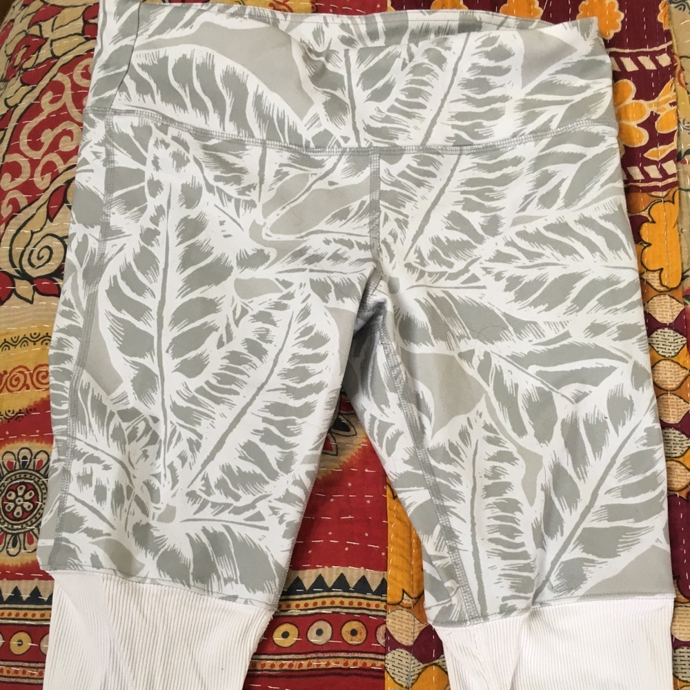 Alo Yoga Goddess Legging
